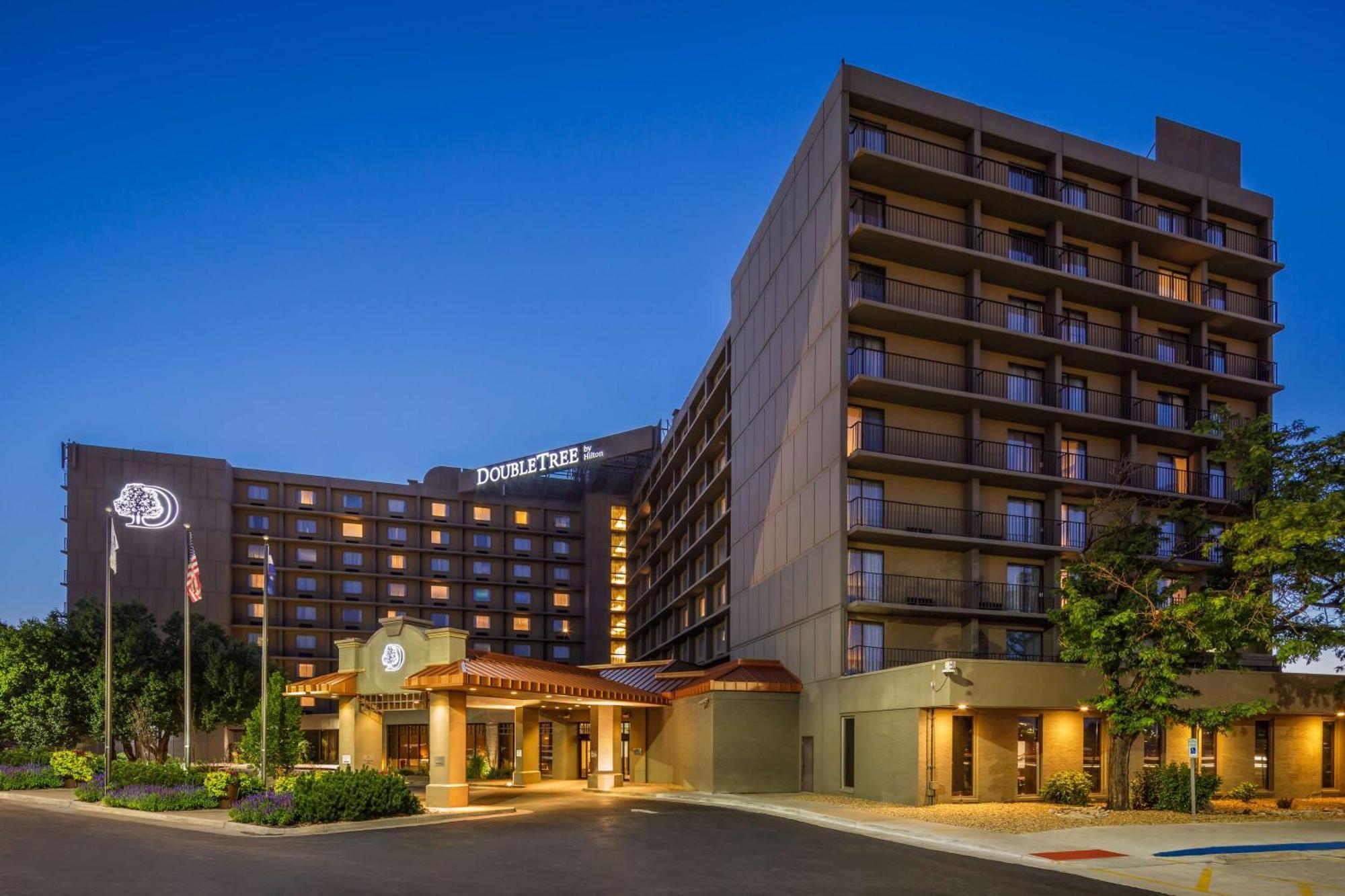 Doubletree By Hilton Hotel Denver Exterior foto
